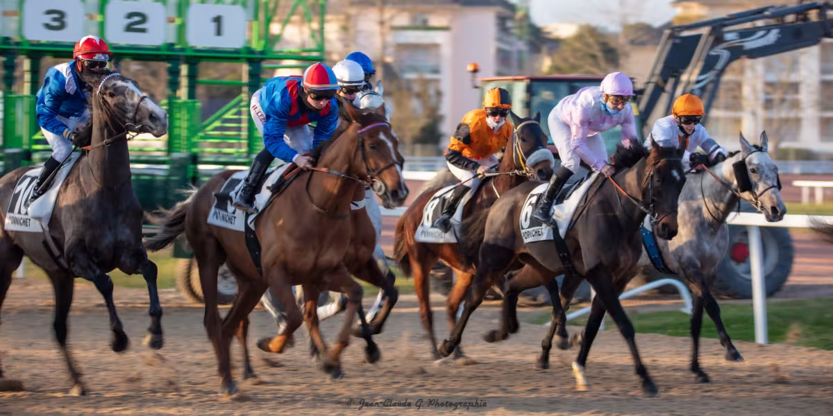Course de galop à l'hippodrome de Pornichet