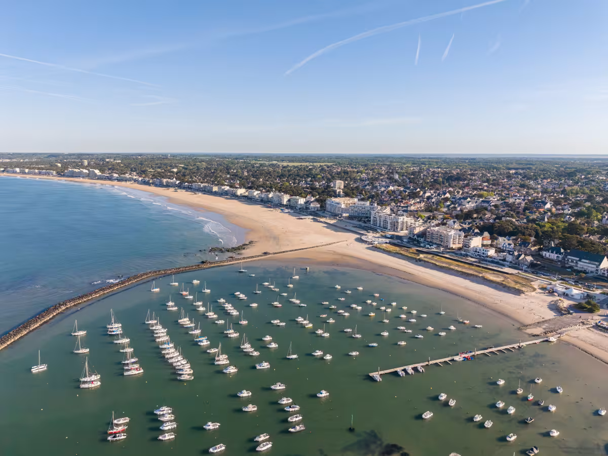 Pornichet vue du ciel port d'échouage