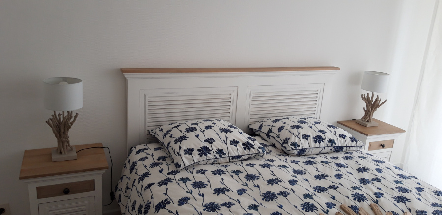Chambre avec lit double