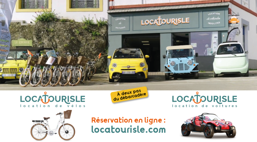 Vitrine de l'agence Locatourisle avec voitures garées devant la vitrine
