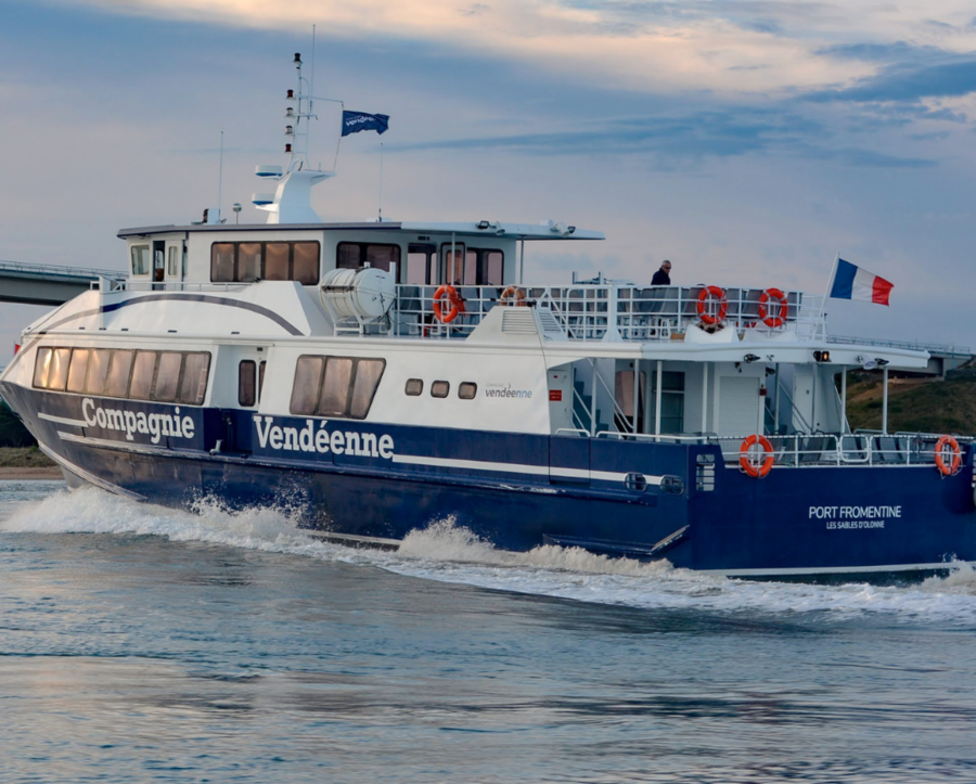 Bateau compagnie vendéenne en mer