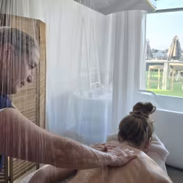 massage sous pluie marine au château de tourelles 