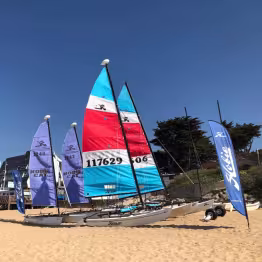 Bateaux sur la plage