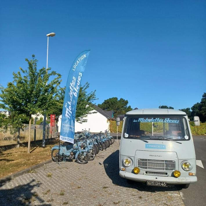 les-mobylettes-bleues-4805203 les-mobylettes-bleues-4805203