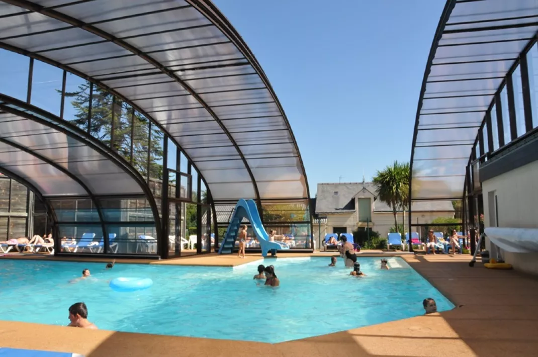 piscine-couverte-4805334