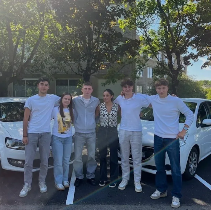 Exposition de voitures de collection et de prestige